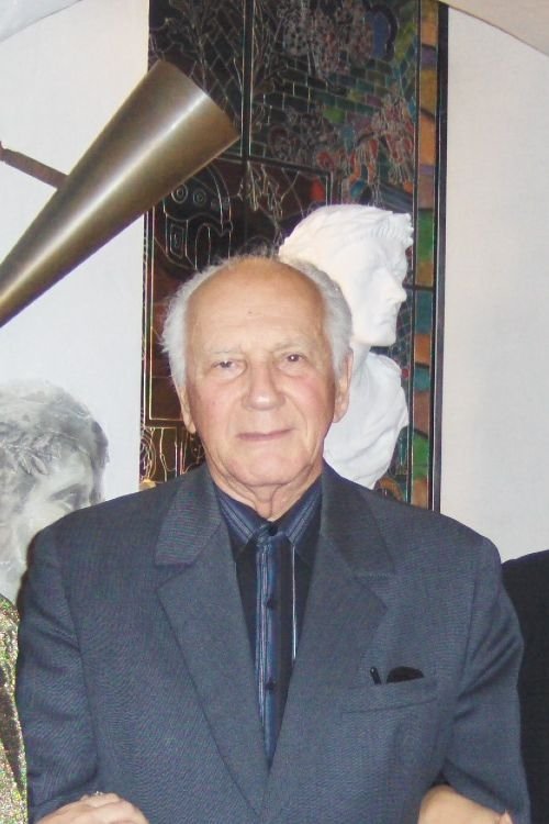 Ion Siminie backdrop