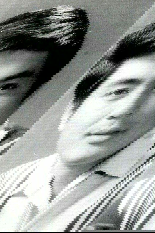 Liang Tongyu backdrop