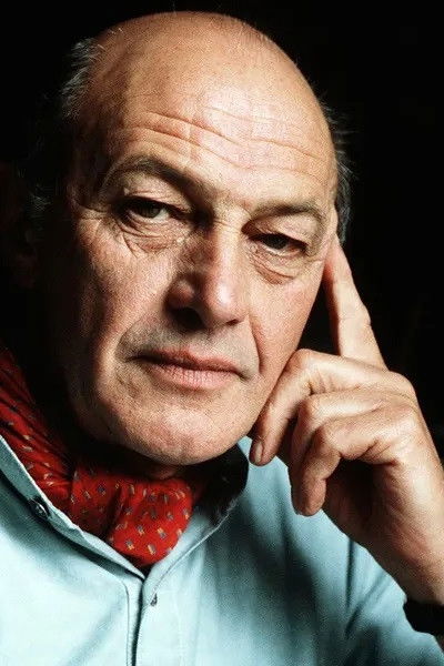 Maurice Pons backdrop