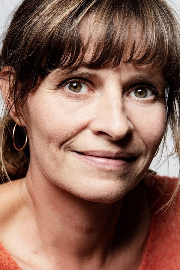 Suzanne Darmer backdrop