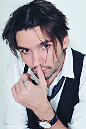 Vincent Cyr backdrop