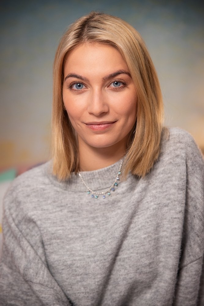 Tinne Oltmans backdrop