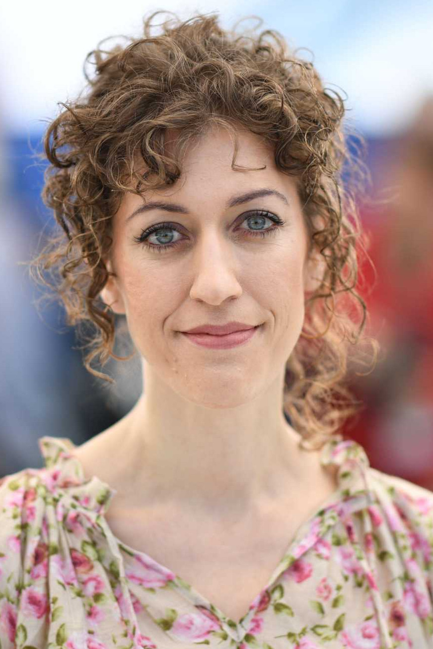 Annie Silverstein backdrop