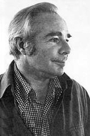 José Miguel García Ascot backdrop