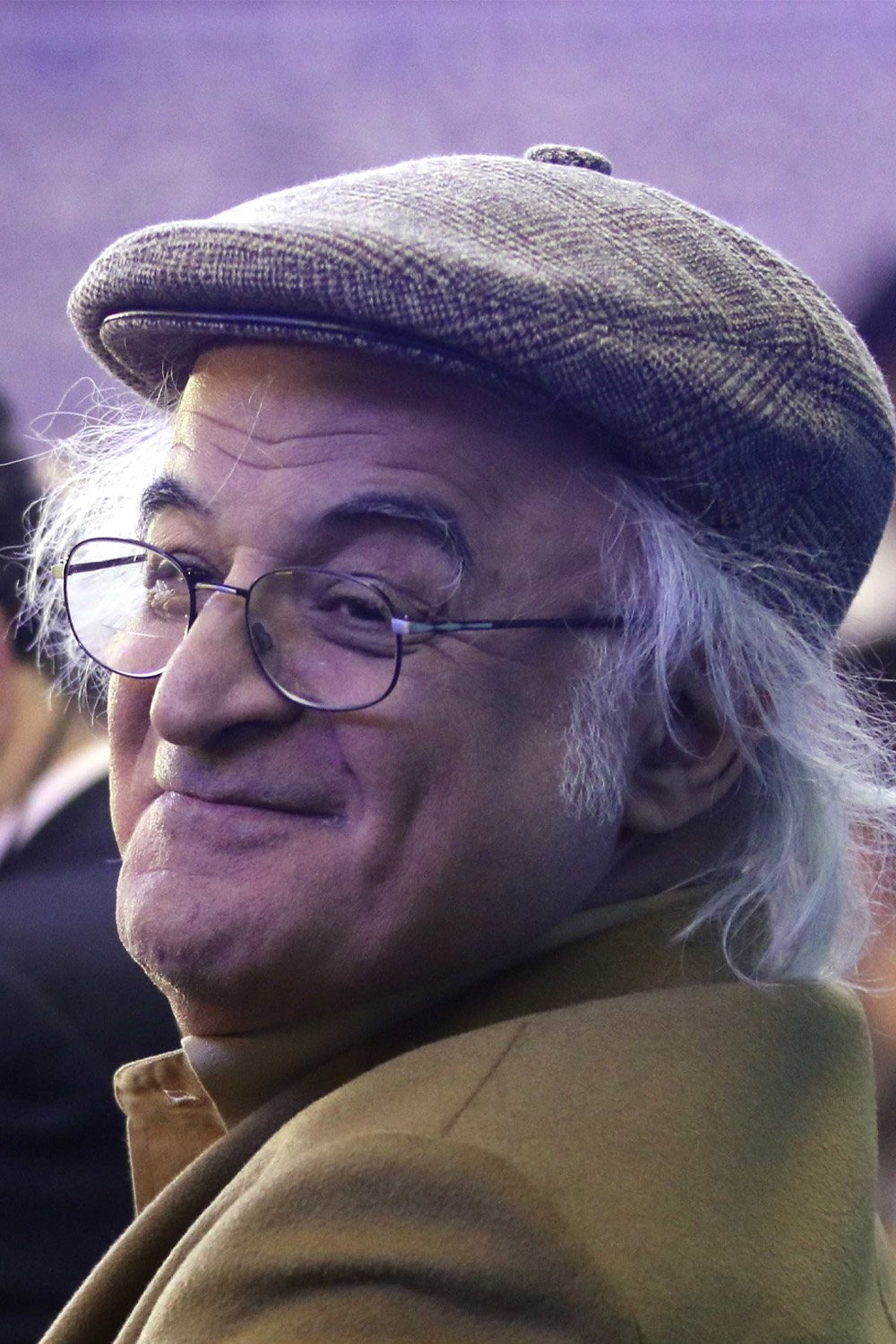 Fereydoun Jeyrani backdrop