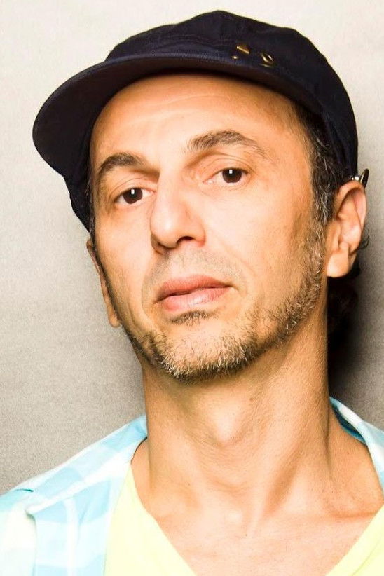 Zeca Baleiro backdrop