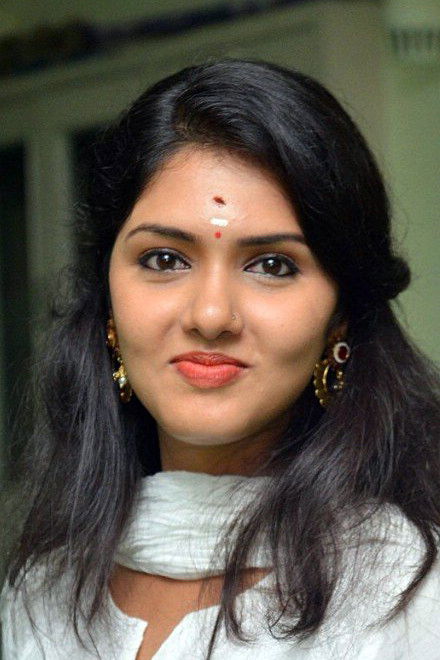 Gayathri Suresh backdrop