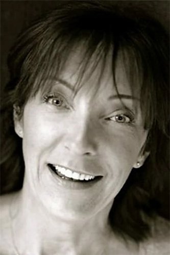 Aline Mowat backdrop