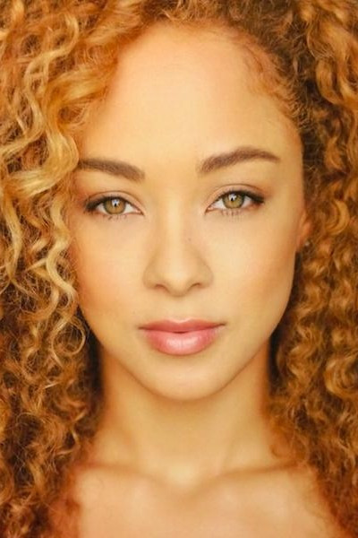 Chaley Rose backdrop