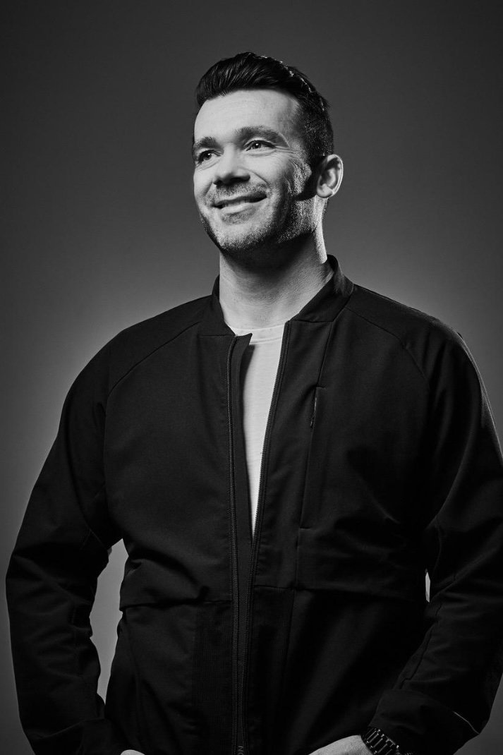 Justin Harding: Xhustin Harding backdrop