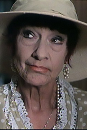 Majolka Šuklje backdrop