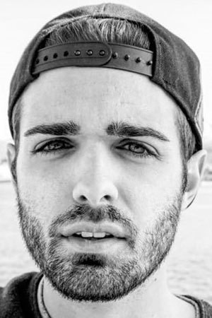 Leonardo Decarli backdrop