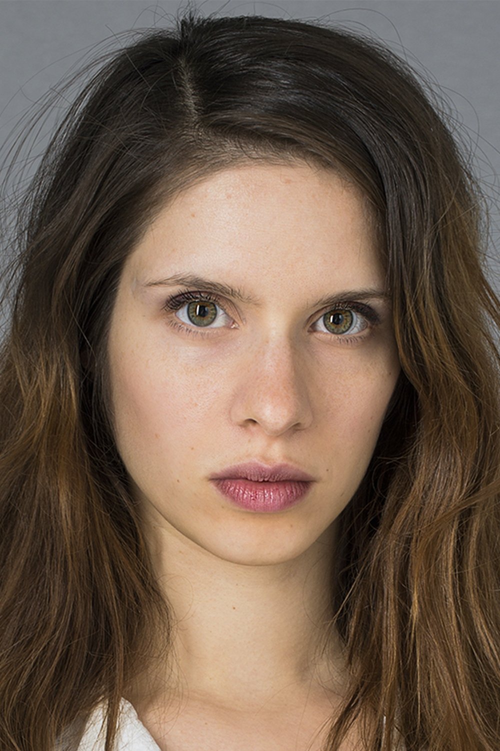 Daphné Patakia backdrop