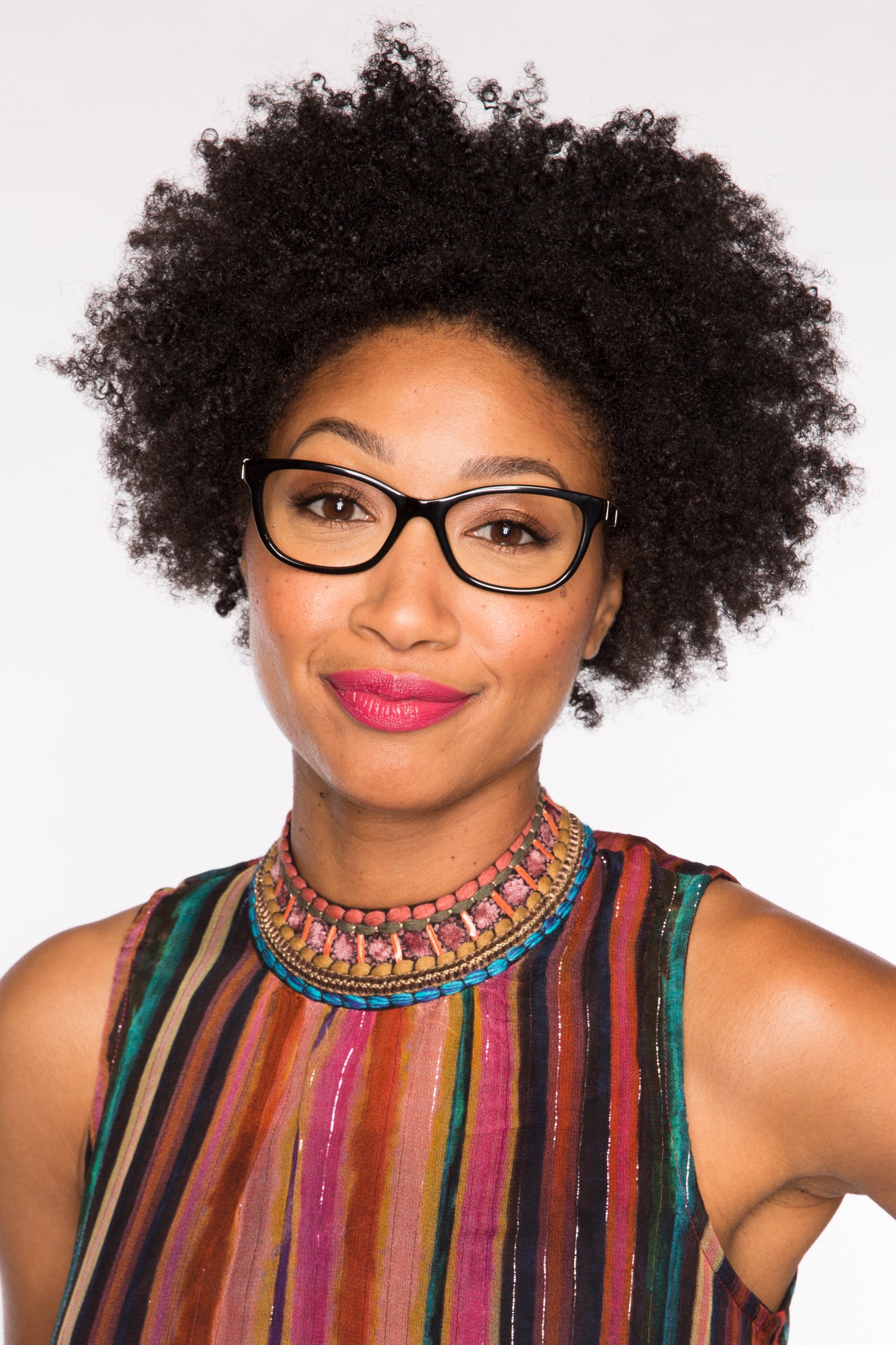 Shondalia White backdrop