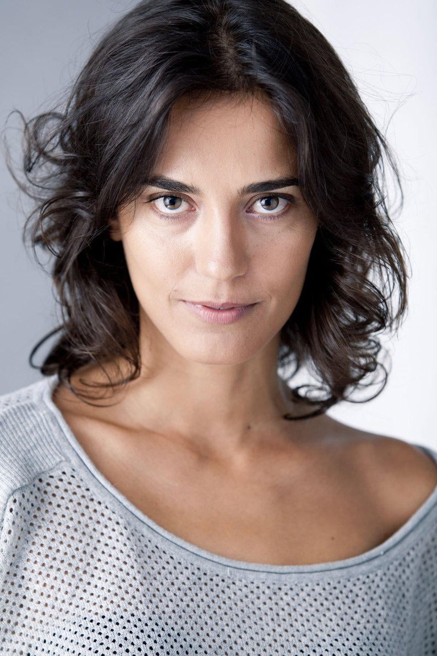 Verónika Moral backdrop