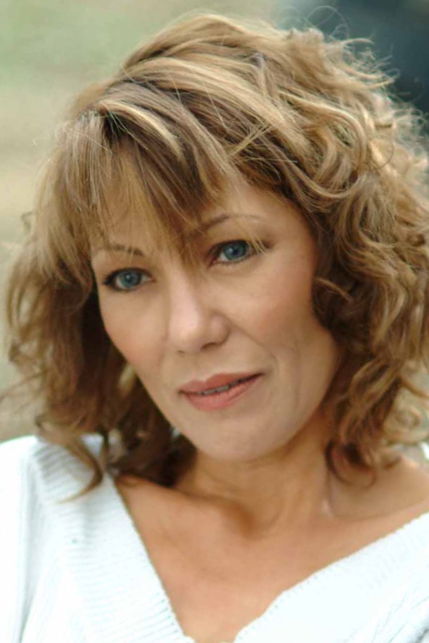 Josephine Scandi backdrop