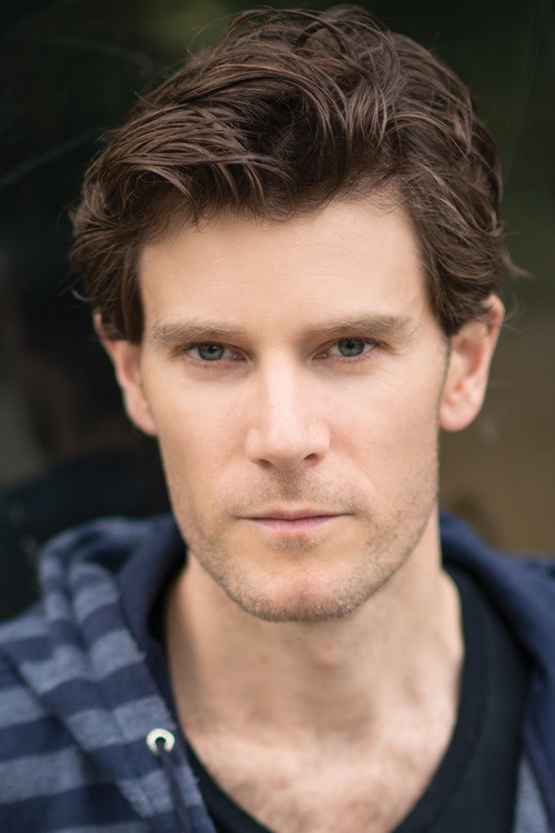 Mick Lo Monaco backdrop