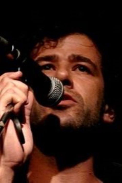 Luis Briceño backdrop