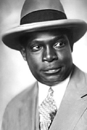 Louis Brody backdrop