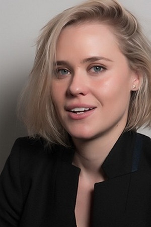 Georgia Mischak backdrop