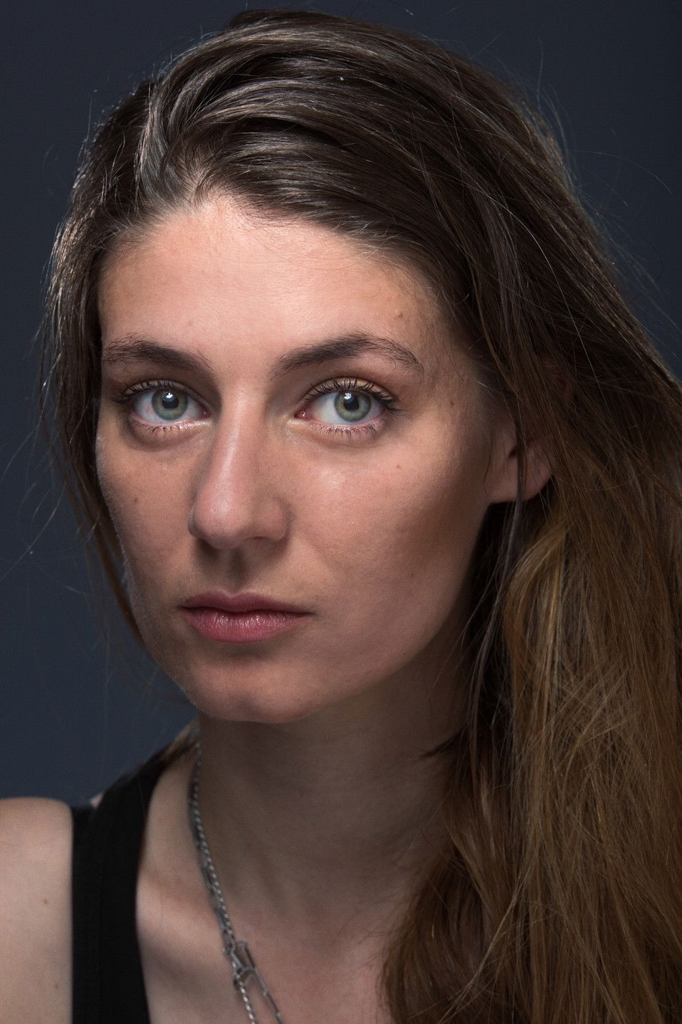 Mariana Sampaio backdrop