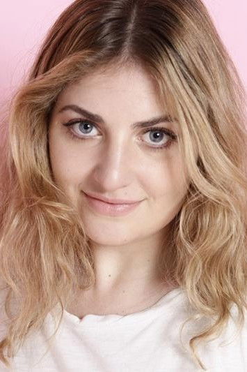 Laila Maltz backdrop