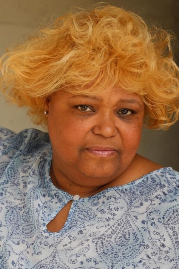 Ivete Mercedez backdrop