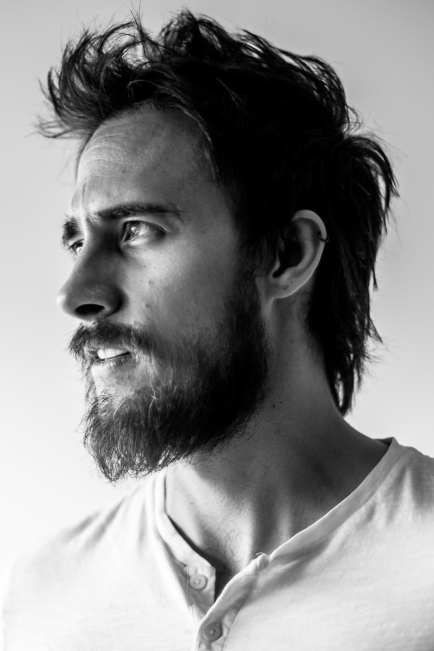 Gerardo Oñate backdrop