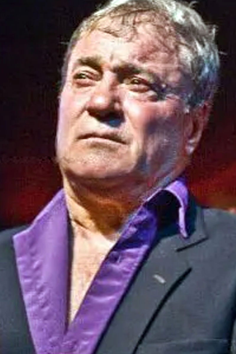 Tito Mendoza backdrop