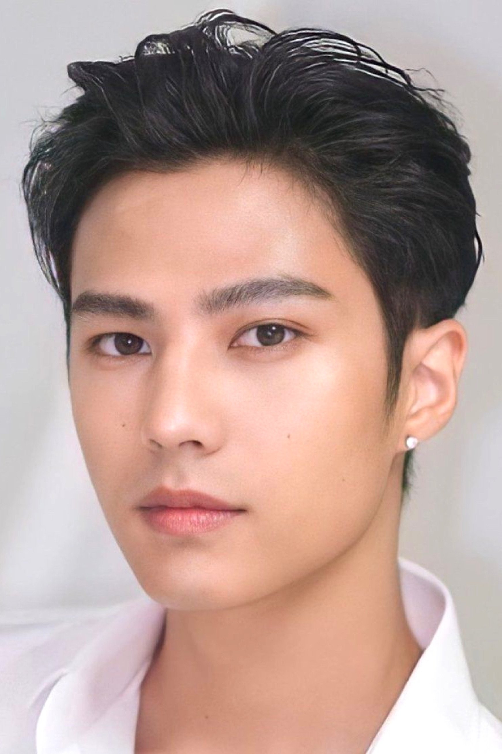 Thiti Mahayotaruk backdrop