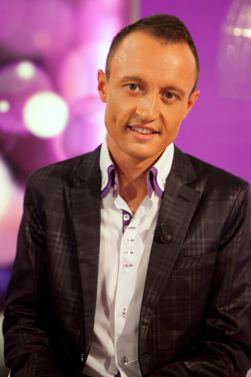 Eric Dussart backdrop