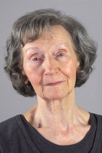 Zofia Posmysz backdrop