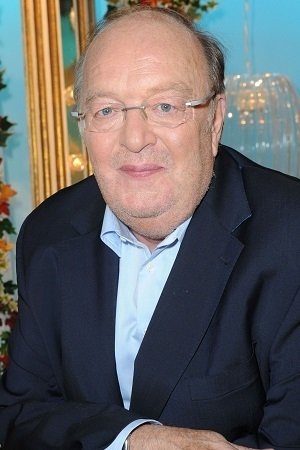 Bernard Mabille backdrop