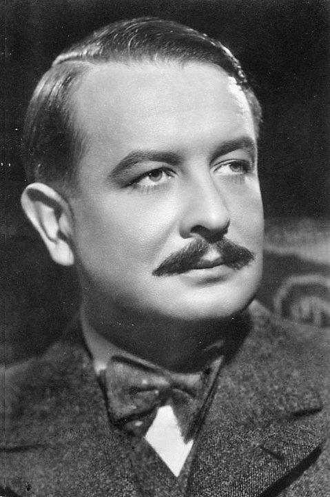 Zigfrid Breuer backdrop