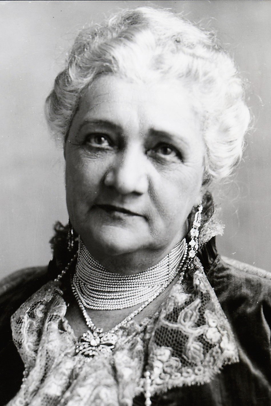 Hedvig Bleibtreu → Hedvig Bleibtreu backdrop