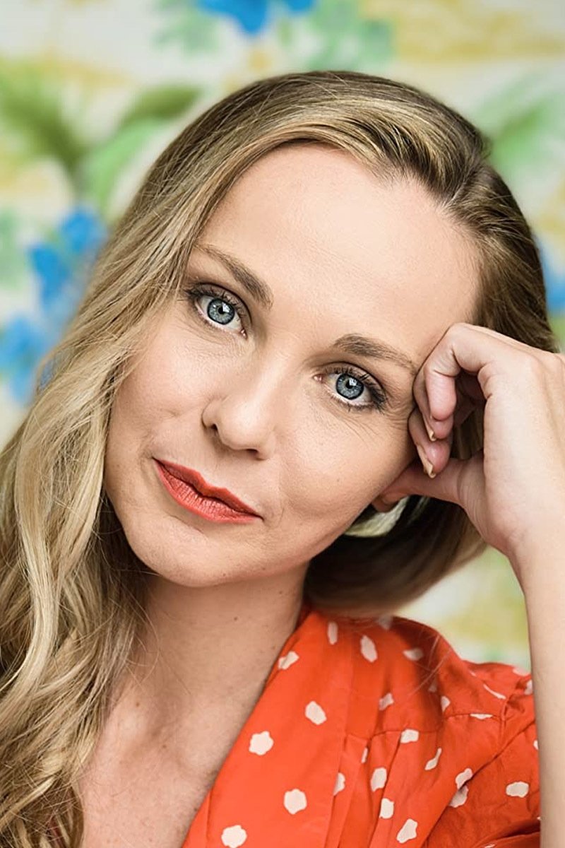 Marian Frizelle backdrop