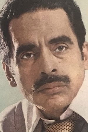 Luis Gerardo Tovar backdrop