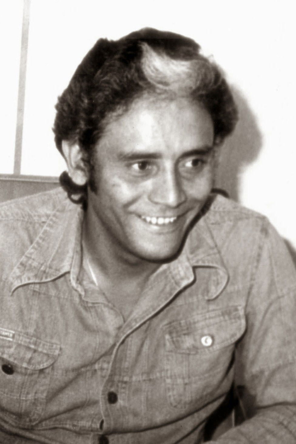 Chelique Sarabia backdrop