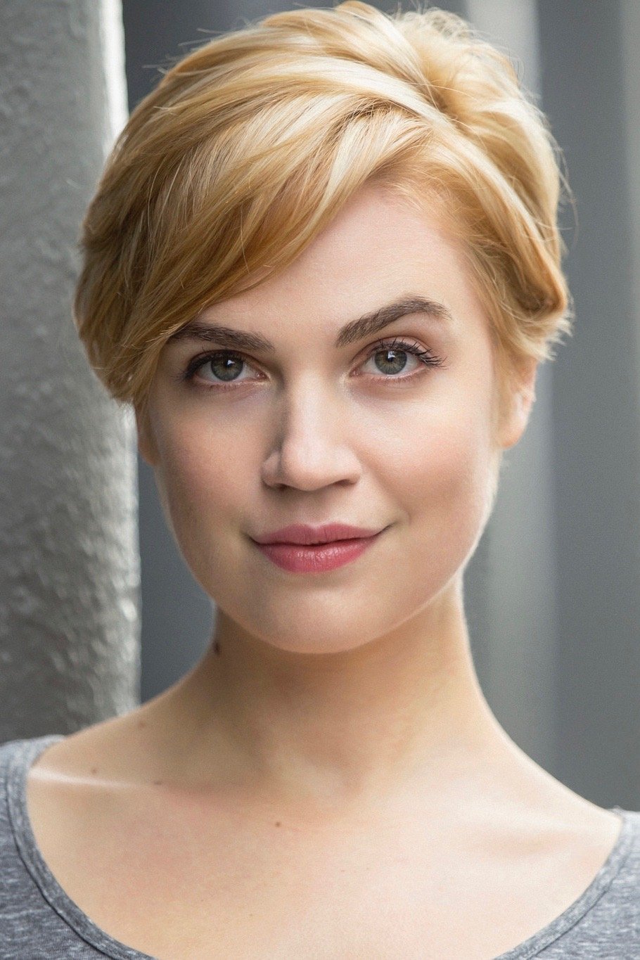 Sarah Wharton backdrop