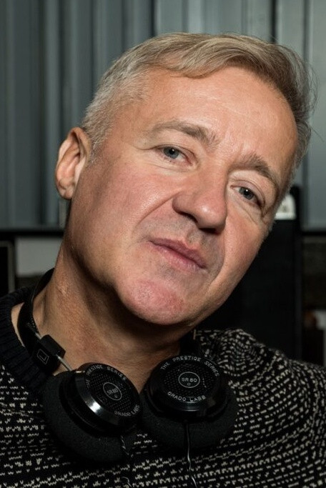 Max Casacci backdrop