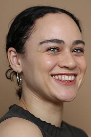 Marina Moreira backdrop