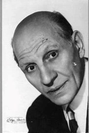 Cayetano Biondo backdrop