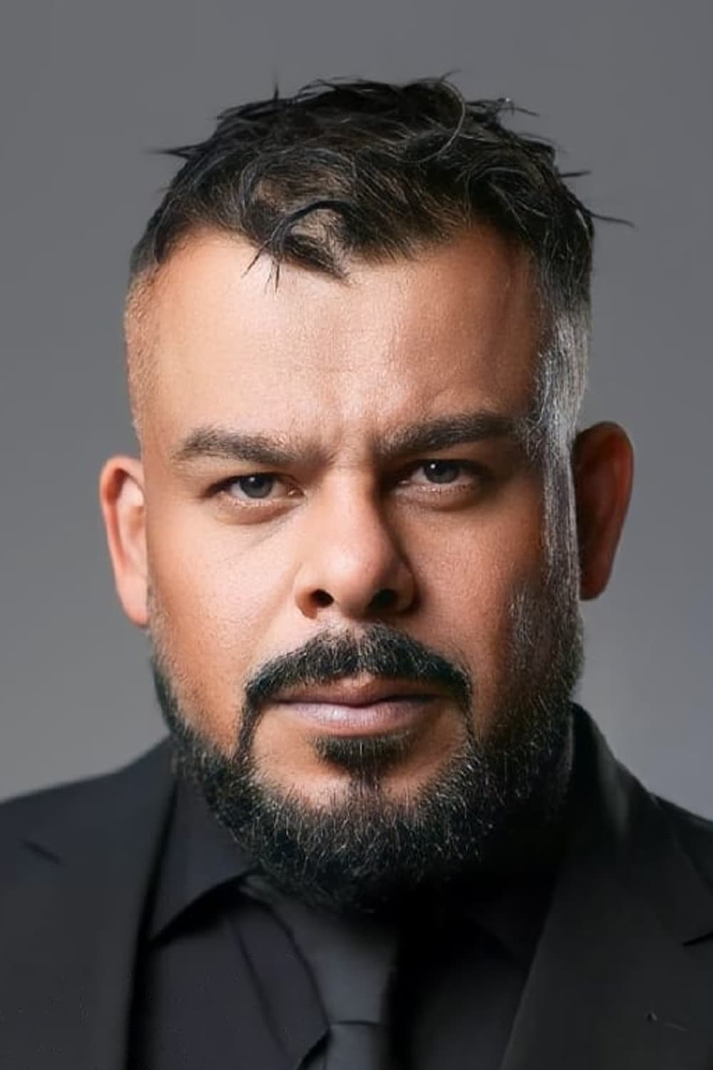 Monzer Rayahneh backdrop