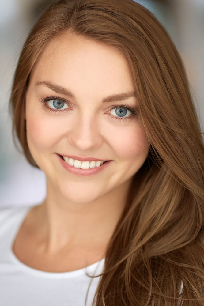 Kerry Logan backdrop