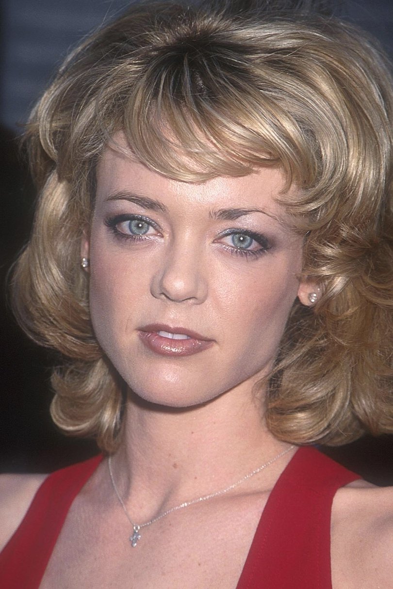 Lisa Robin Kelly backdrop