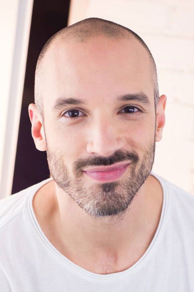 Guillaume Wagner backdrop