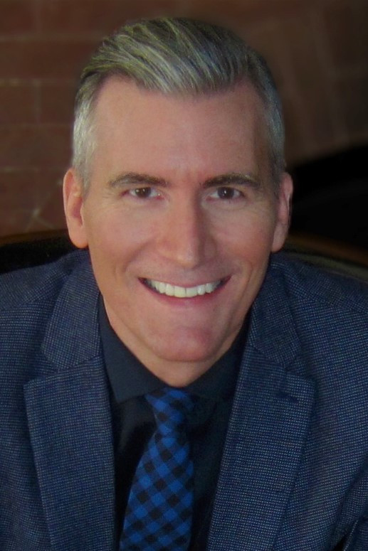 Vince Parenti backdrop