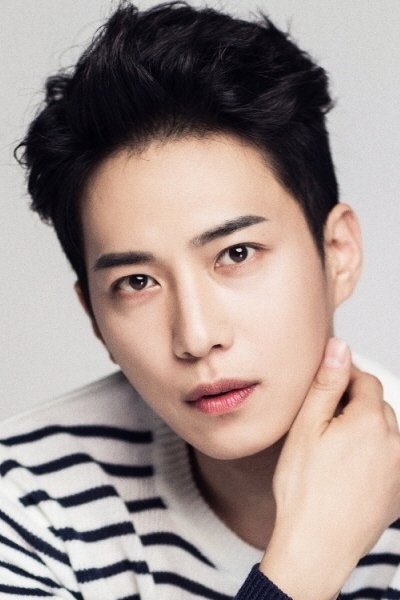 Kim Won-jun backdrop