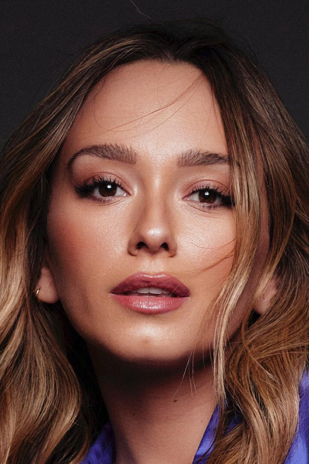 Lucía de la Fuente backdrop