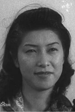 Fusako Maki backdrop